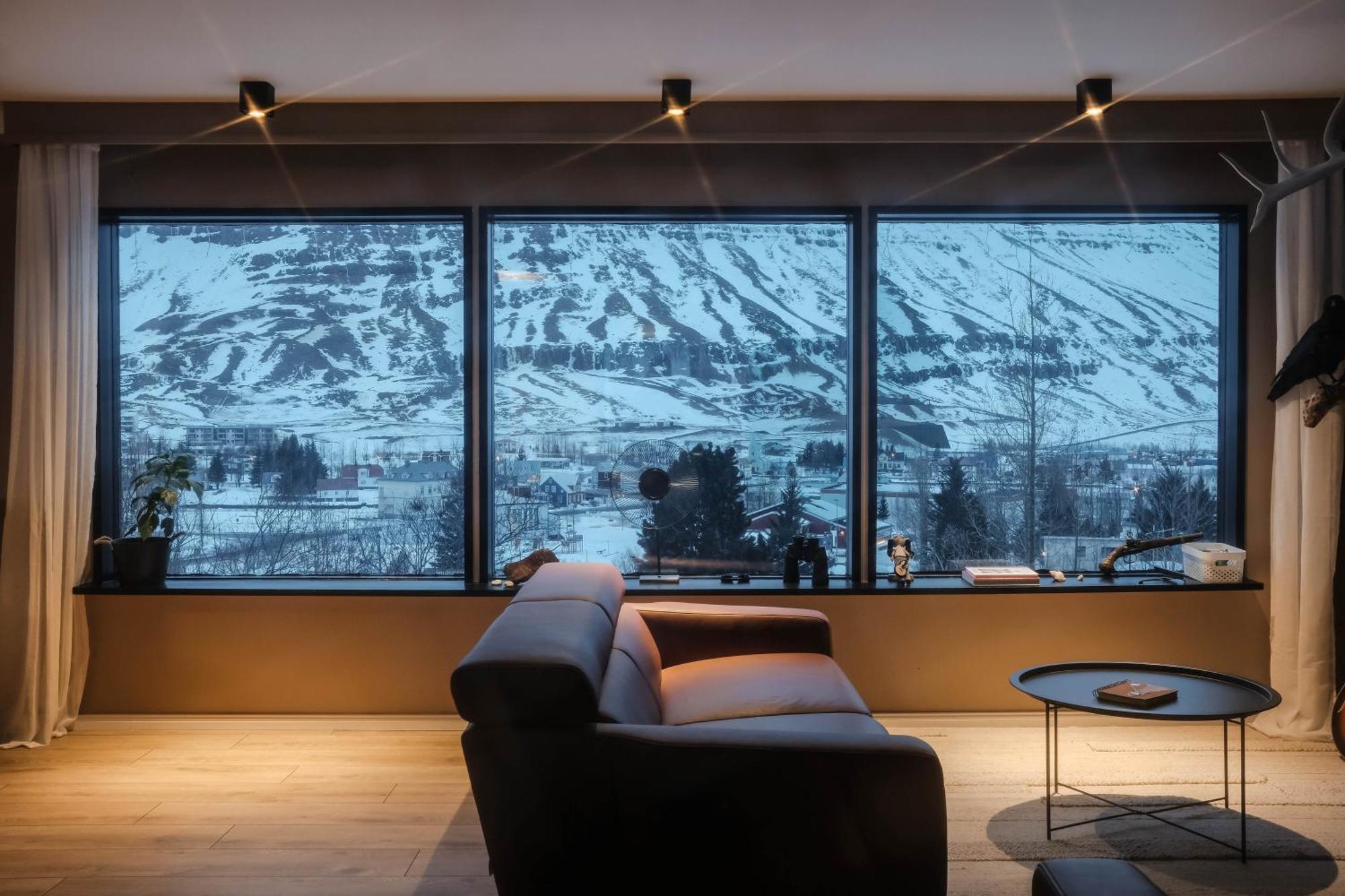 Botnahlid Villa, Mountain And Town Views And Outdoor Sauna Seyðisfjörður Kültér fotó